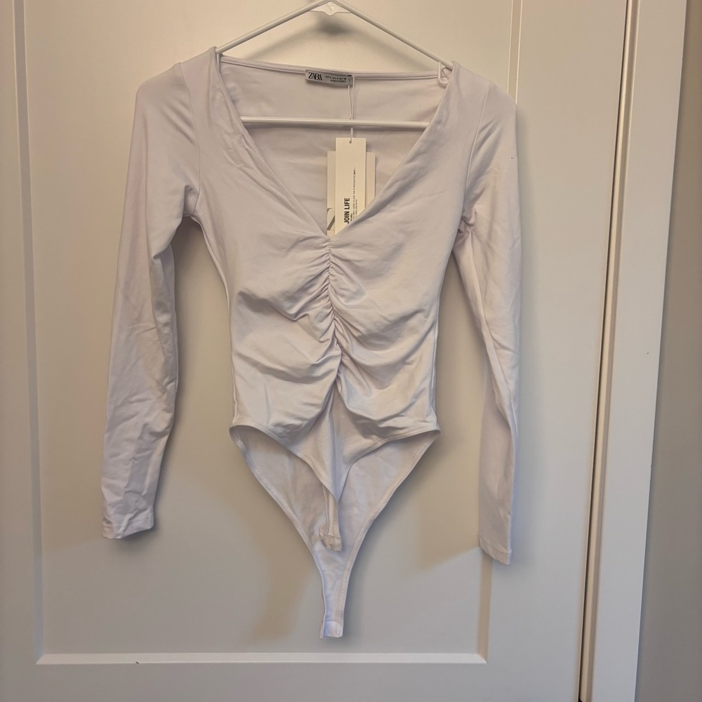Zara White Long Sleeve Bodysuit